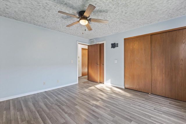 5736 Cambridge CIRCLE, Racine, WI 53406