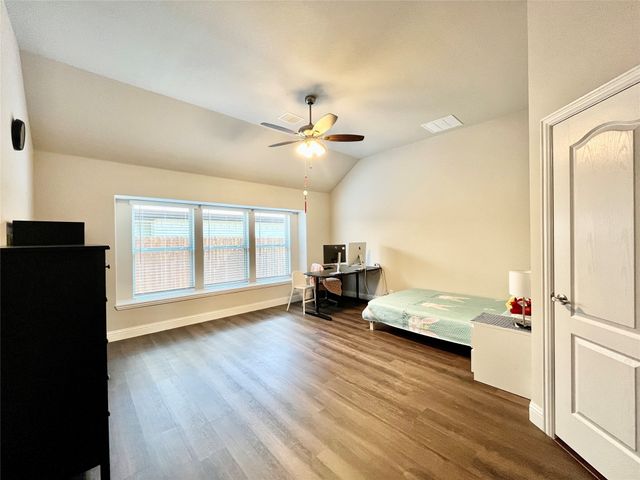 11401 Falcon Trace Drive, Fort Worth, TX 76244