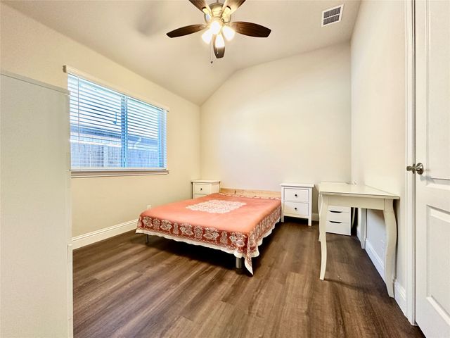 11401 Falcon Trace Drive, Fort Worth, TX 76244