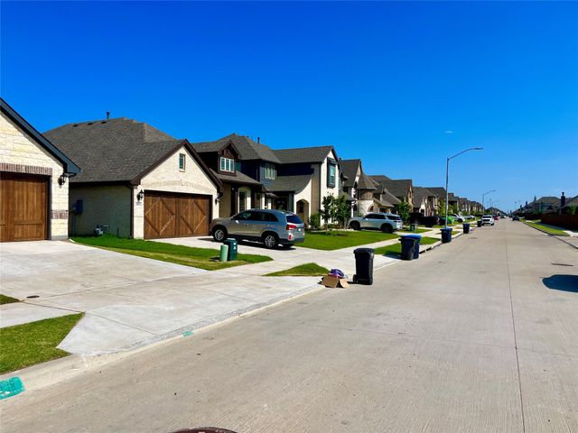 11401 Falcon Trace Drive, Fort Worth, TX 76244