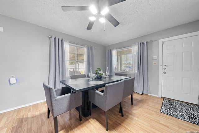 13950 Ih 35, Moore, TX 78057