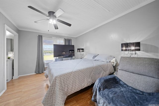 13950 Ih 35, Moore, TX 78057