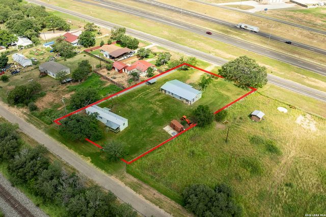 13950 Ih 35, Moore, TX 78057