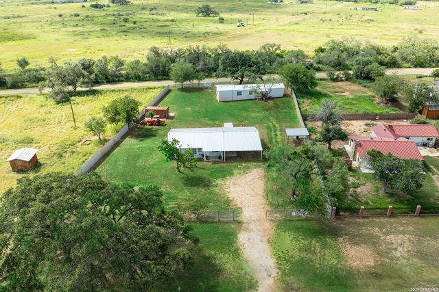 13950 Ih 35, Moore, TX 78057