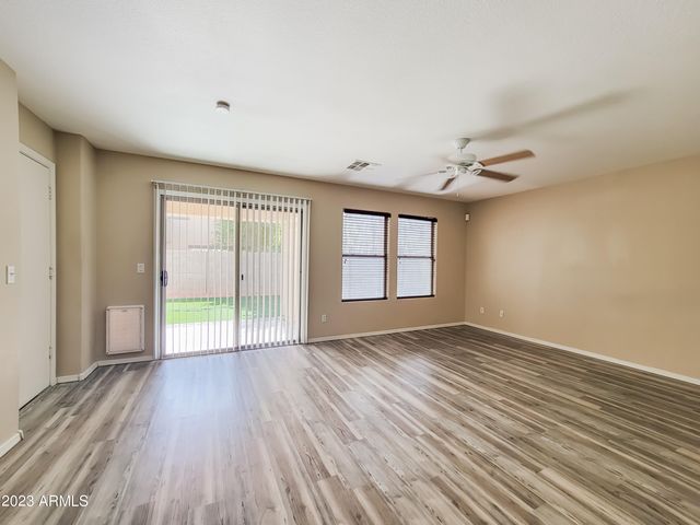 18513 W MARIPOSA Drive, Surprise, AZ 85374