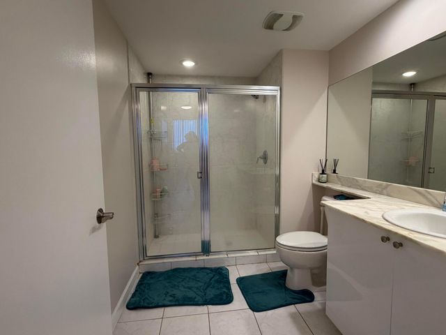 2775 NE 187th Street 408, Aventura, FL 33180