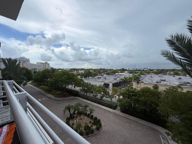 2775 NE 187th Street 408, Aventura, FL 33180