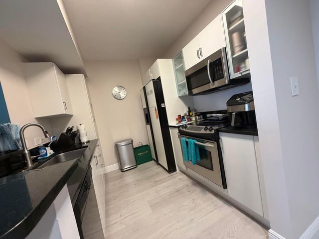 2775 NE 187th Street 408, Aventura, FL 33180