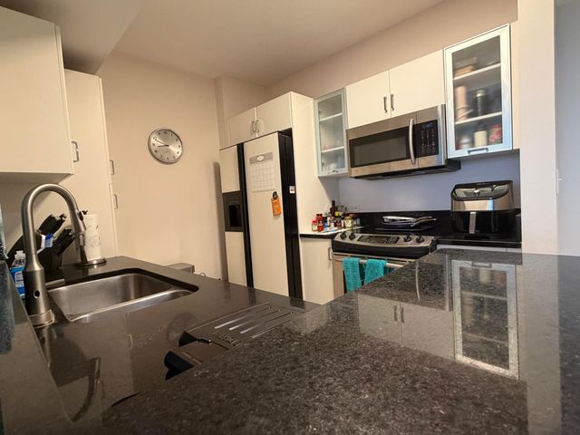 2775 NE 187th Street 408, Aventura, FL 33180