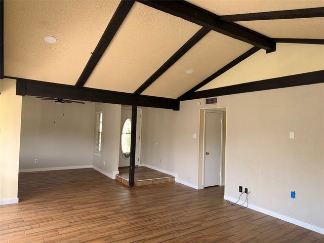 726 Ravencroft Drive, Garland, TX 75043