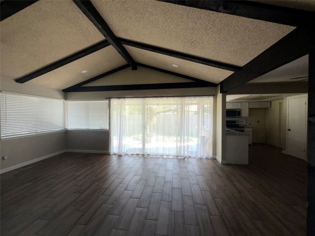 726 Ravencroft Drive, Garland, TX 75043