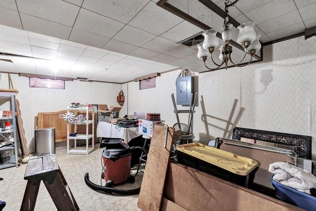 1809 LENWOOD AVENUE, Green Bay, WI 54303