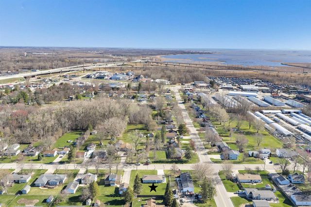 1809 LENWOOD AVENUE, Green Bay, WI 54303