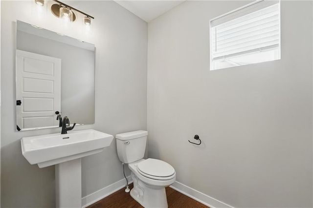 8708 SW Edgewater Drive, Blue Springs, MO 64064