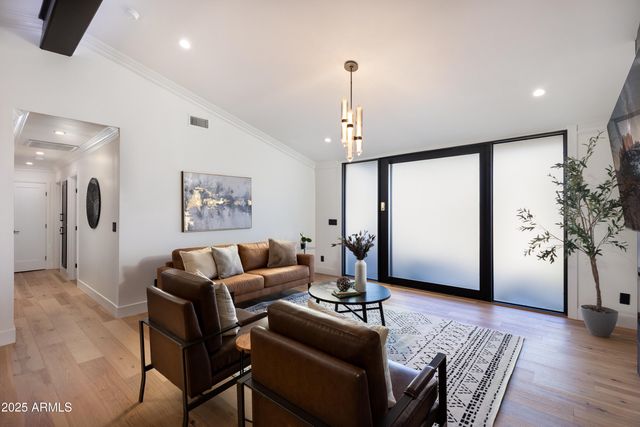 8708 E RANCHO VISTA Drive, Scottsdale, AZ 85251