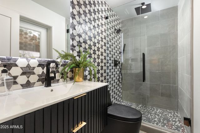 8708 E RANCHO VISTA Drive, Scottsdale, AZ 85251