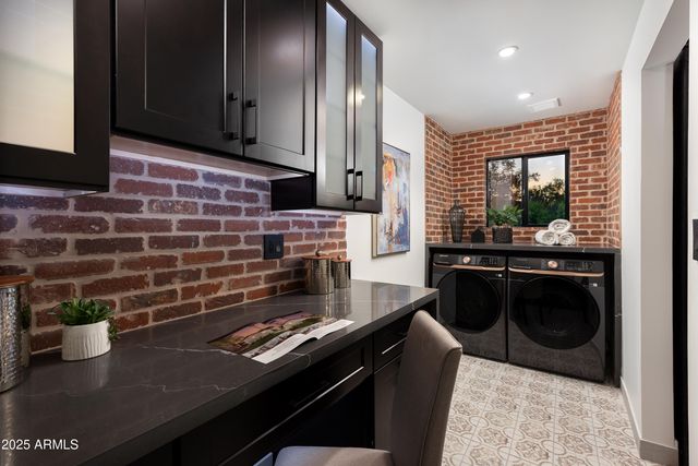 8708 E RANCHO VISTA Drive, Scottsdale, AZ 85251