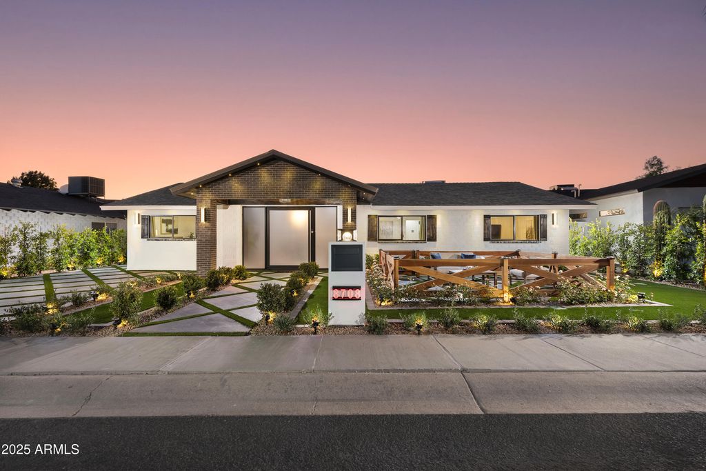 8708 E RANCHO VISTA Drive, Scottsdale, AZ 85251