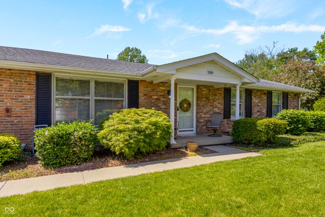 2820 Wedgewood Drive, Columbus, IN 47203