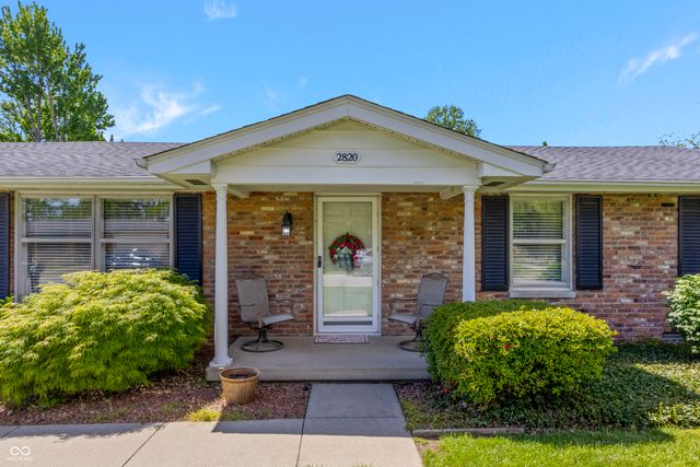 2820 Wedgewood Drive, Columbus, IN 47203