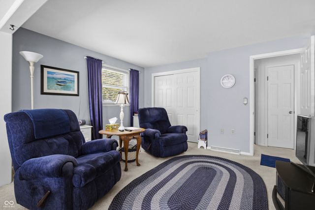 2820 Wedgewood Drive, Columbus, IN 47203