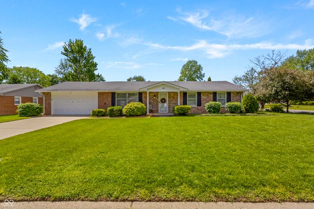 2820 Wedgewood Drive, Columbus, IN 47203