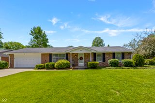 2820 Wedgewood Drive, Columbus, IN 47203
