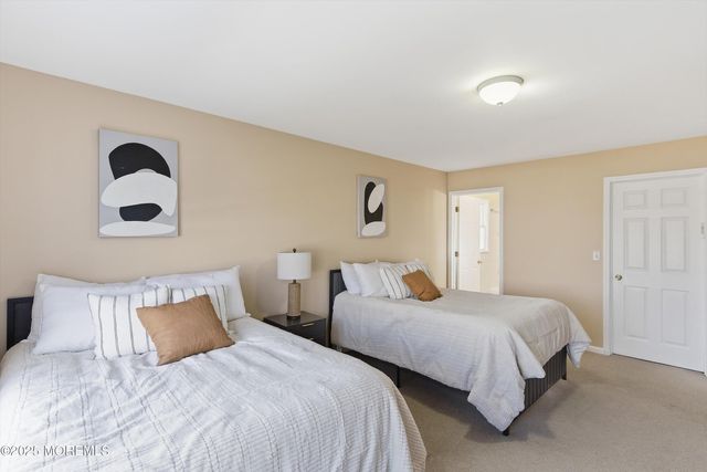 15 Sanz Town Road, Lakewood, NJ 08701