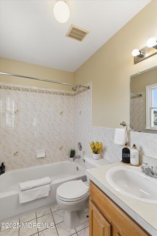 15 Sanz Town Road, Lakewood, NJ 08701