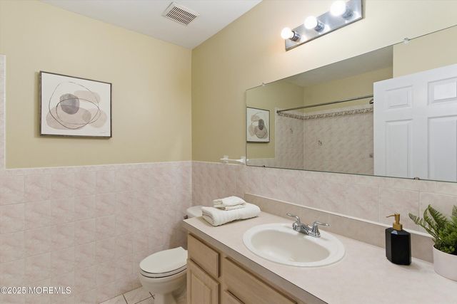 15 Sanz Town Road, Lakewood, NJ 08701