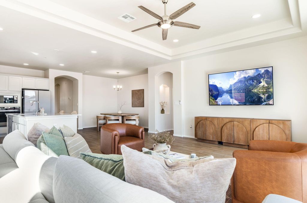 Image 10 of property listing at 2328 Melon Ridge Loop NE, Rio Rancho, NM 87144