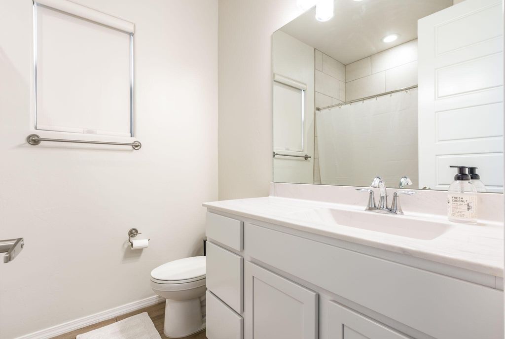 Image 18 of property listing at 2328 Melon Ridge Loop NE, Rio Rancho, NM 87144