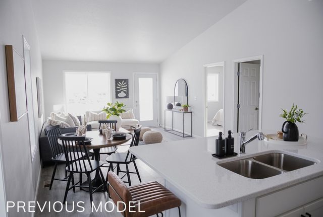 854 1 Avenue S, Fargo, ND 58104