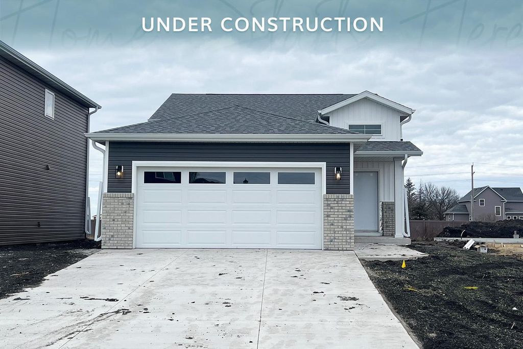 854 1 Avenue S, Fargo, ND 58104