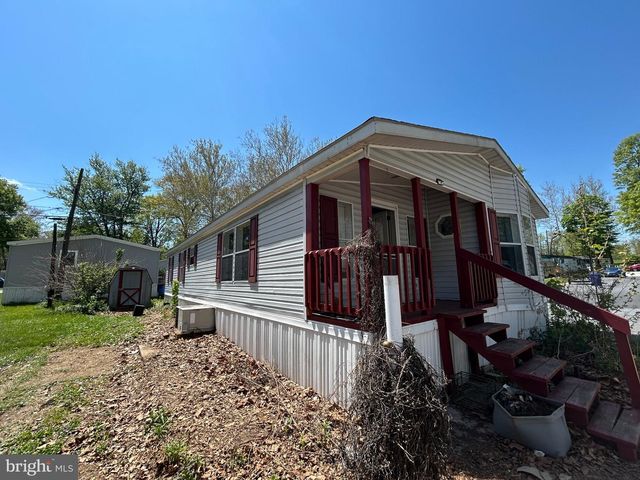 132 VIRGINIA BEACH AVE, Carlisle, PA 17015