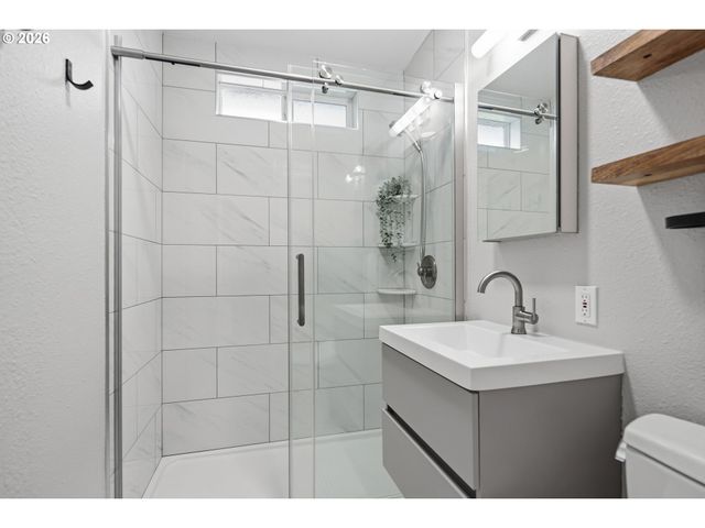 420 Sw 133RD Ave, Beaverton, OR 97005