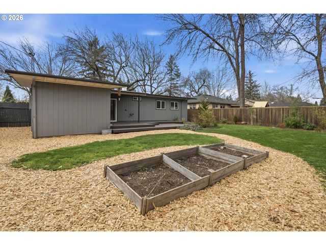 420 Sw 133RD Ave, Beaverton, OR 97005