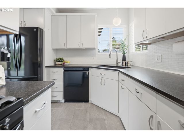 420 Sw 133RD Ave, Beaverton, OR 97005