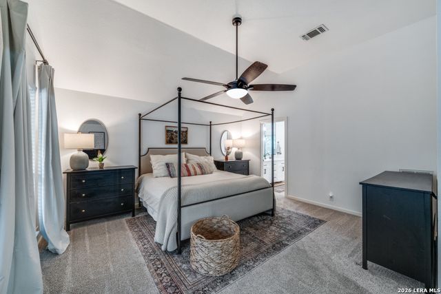 322 Dublin Cir, Floresville, TX 78114