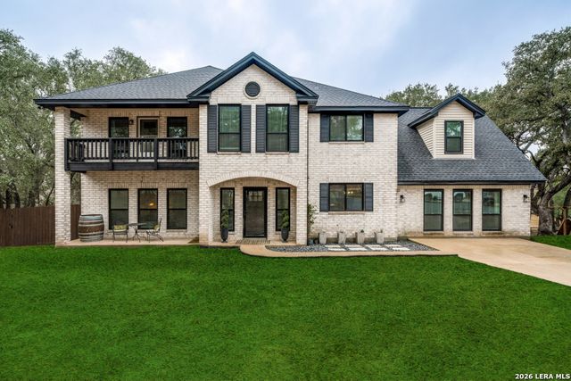 322 Dublin Cir, Floresville, TX 78114