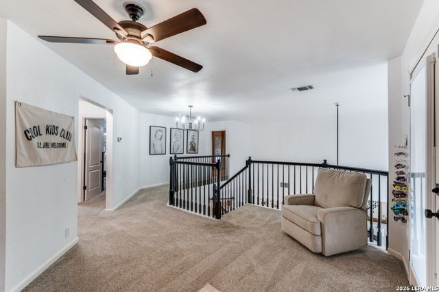 322 Dublin Cir, Floresville, TX 78114