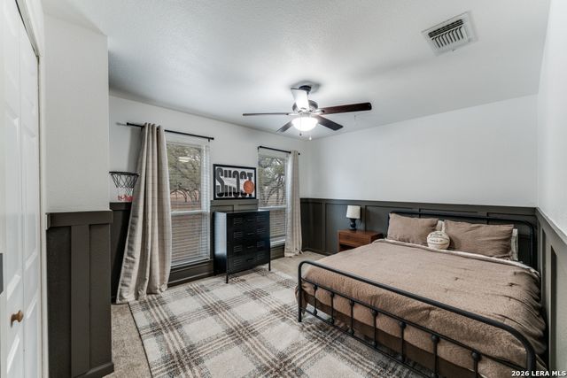 322 Dublin Cir, Floresville, TX 78114
