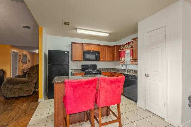 818 Marigold Road, Baytown, TX 77521