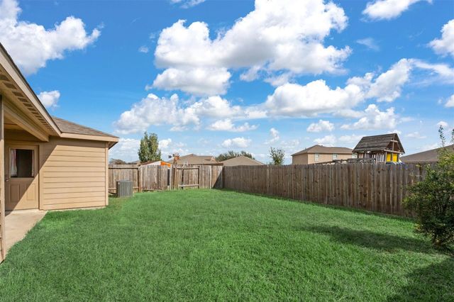 818 Marigold Road, Baytown, TX 77521