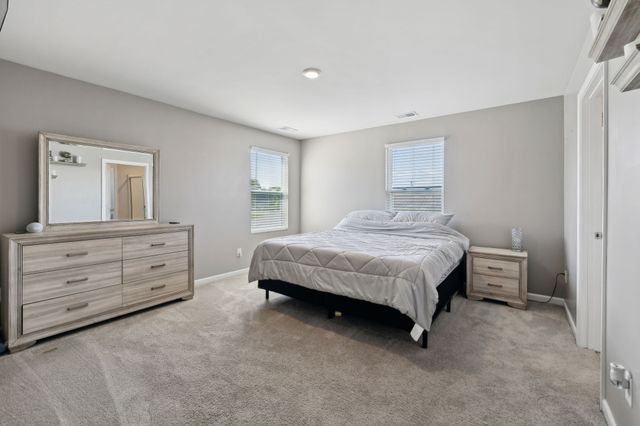 866 Long Leaf Rd, Lebanon, TN 37087