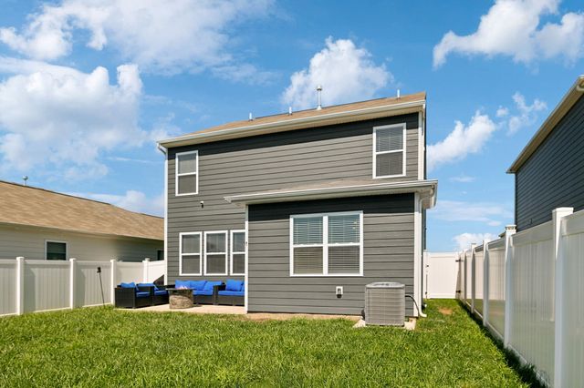 866 Long Leaf Rd, Lebanon, TN 37087