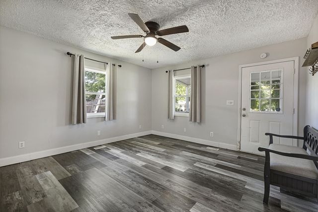 313 Elizabeth Street, Buchanan Twp, MI 49107