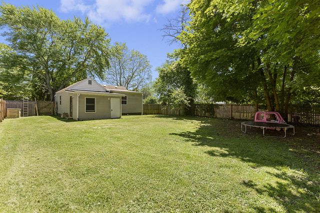 313 Elizabeth Street, Buchanan Twp, MI 49107