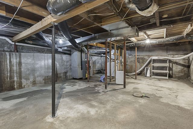 313 Elizabeth Street, Buchanan Twp, MI 49107