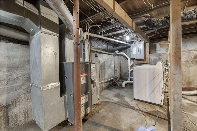313 Elizabeth Street, Buchanan Twp, MI 49107